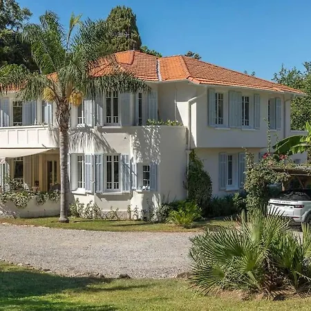 Charming Villa Piscine , Proche Mer Cap D'Antibes * Antibes